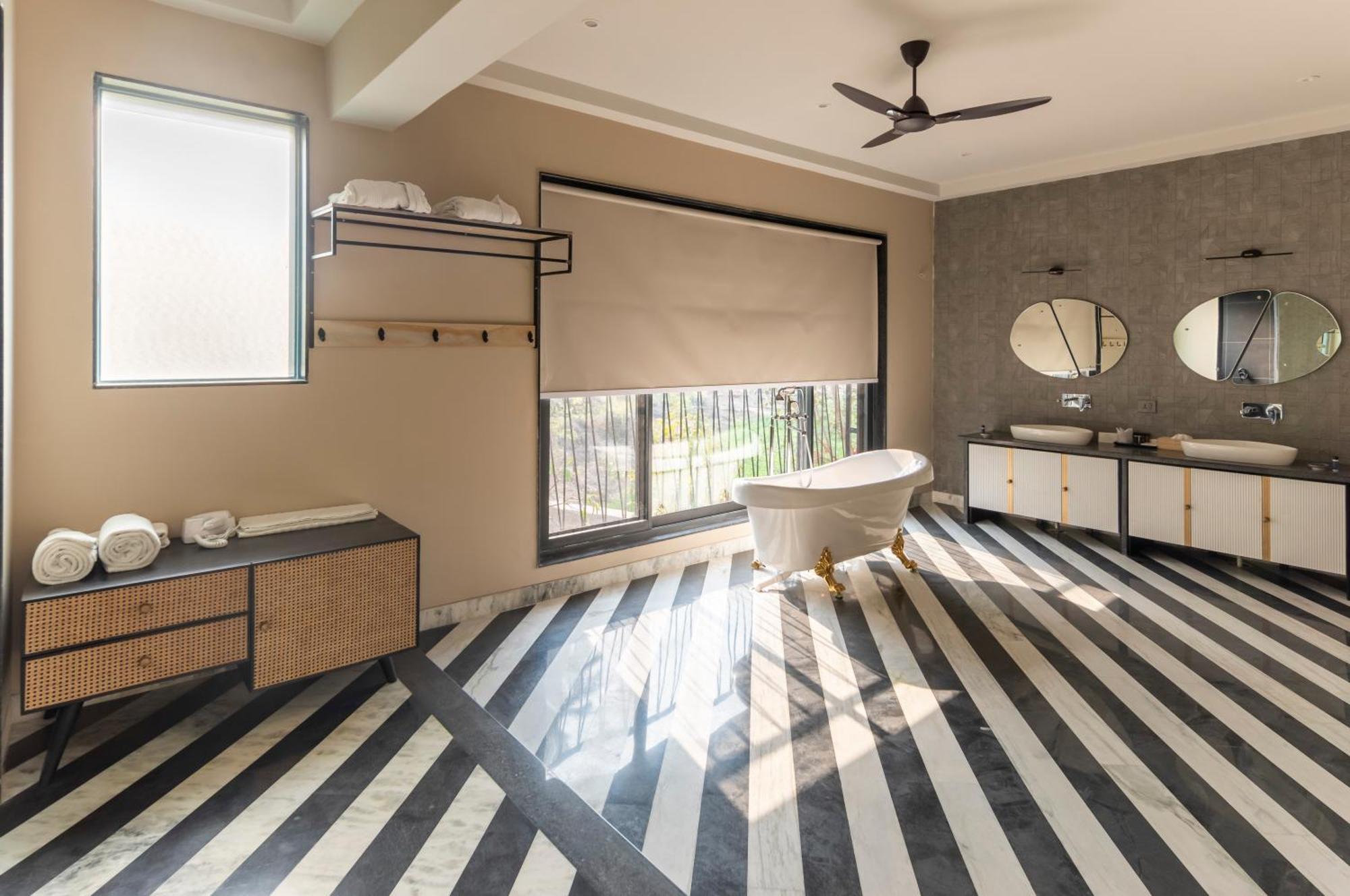 Vanaashrya Resort And Spa Sariska Tehla Extérieur photo