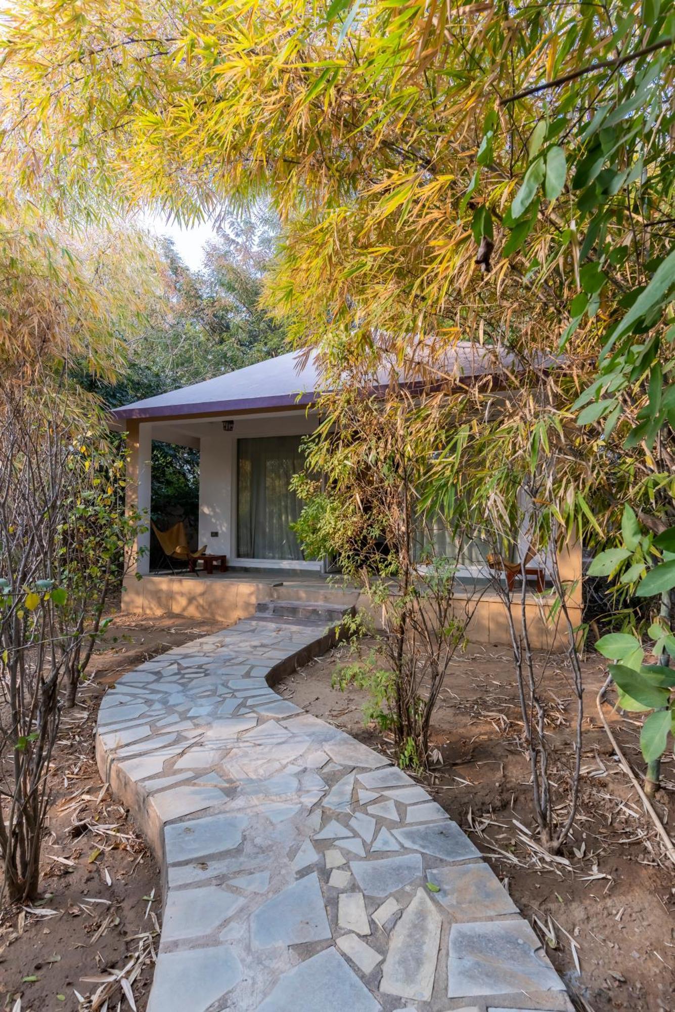 Vanaashrya Resort And Spa Sariska Tehla Extérieur photo